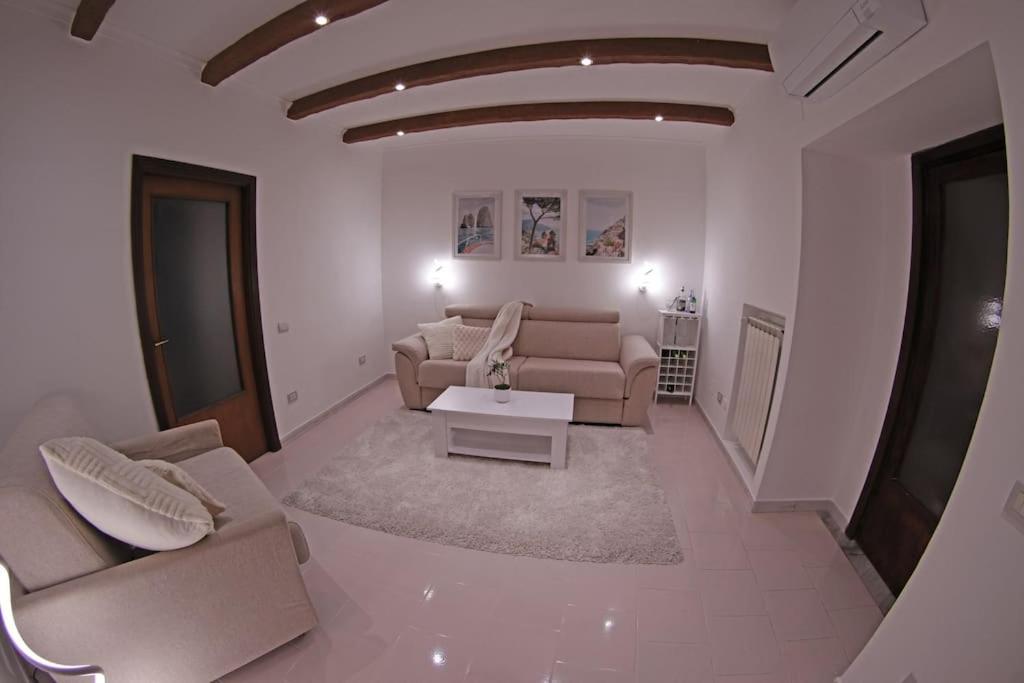 Ferienwohnung Loft The Balcony In Sorrento Centre Exterior foto